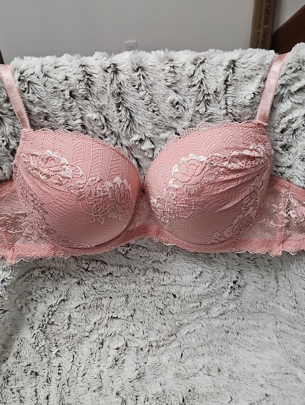 Source Unknown Pink Lace Underwire Bra
